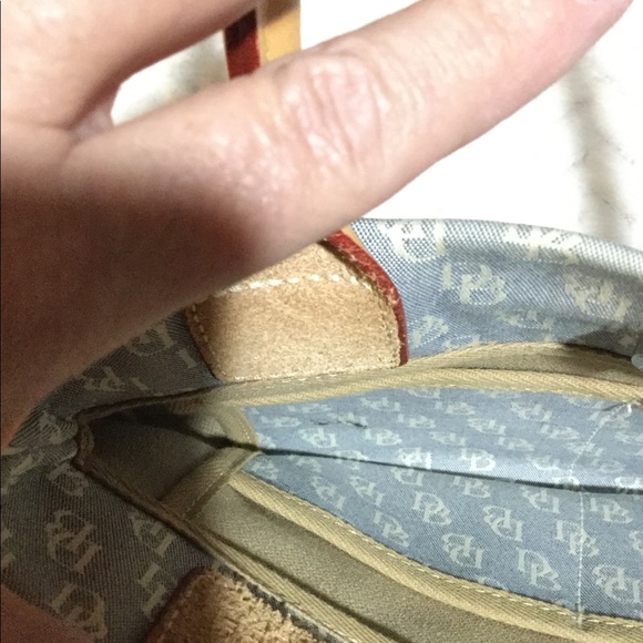 Dooney and Bourke canvas bag - Picture 8 of 8